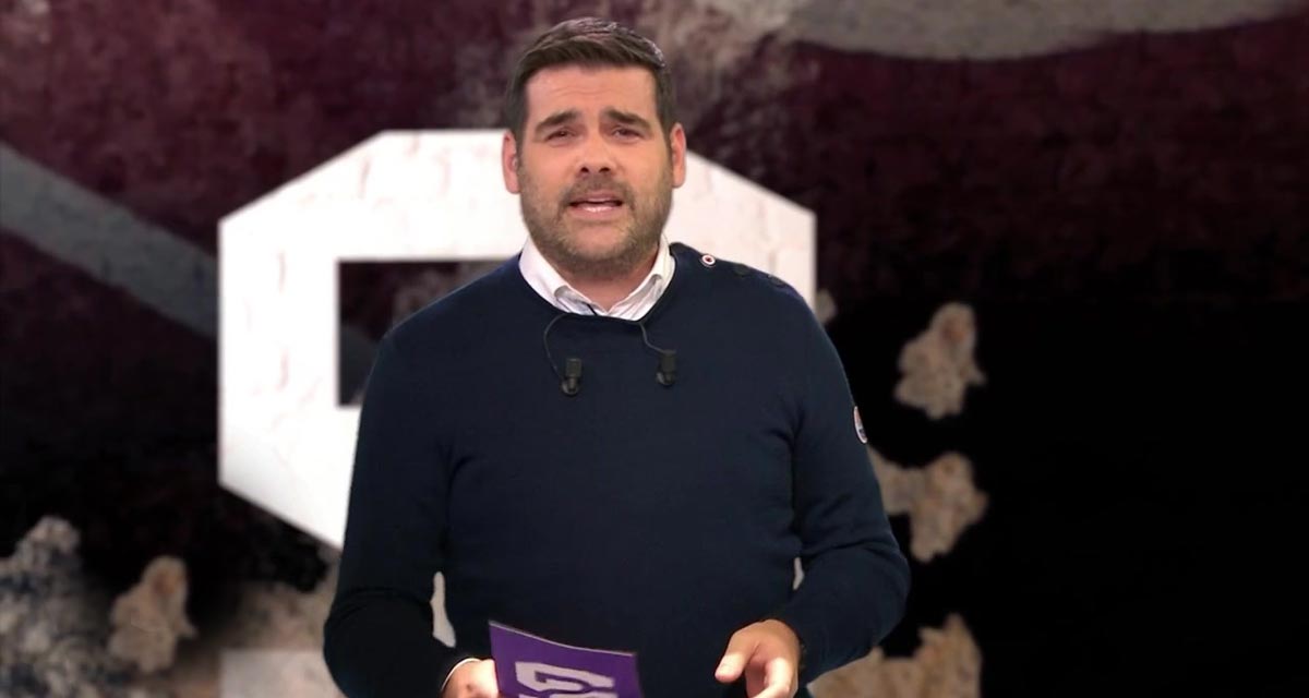 Stade 2 : Matthieu Lartot annonce le départ historique de Freddy Bertin, l’homme du son légendaire de France Télévisions