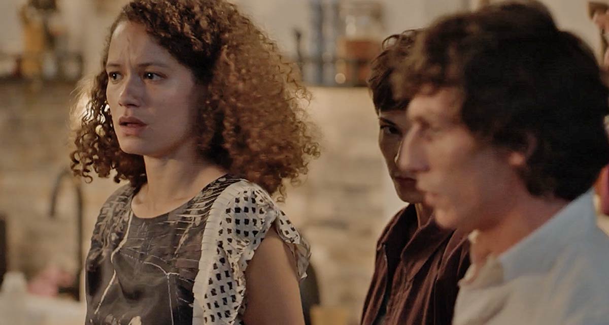 Un si grand soleil en avance : Muriel et Boris arrêtés, Emma sauve sa mère de l'expulsion (épisode 1784 - 3 novembre 2025)