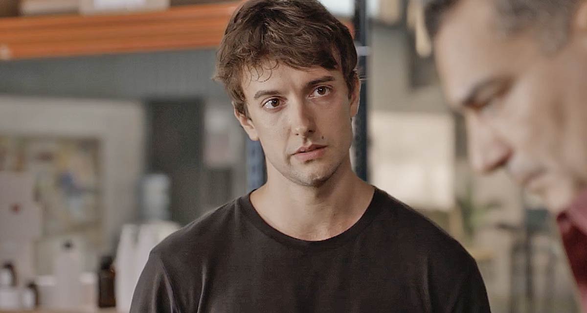 Un si grand soleil en avance : Lucas tabassé par Sibylle dans l'épisode choc du 24 novembre 2025 |  et résumé complet